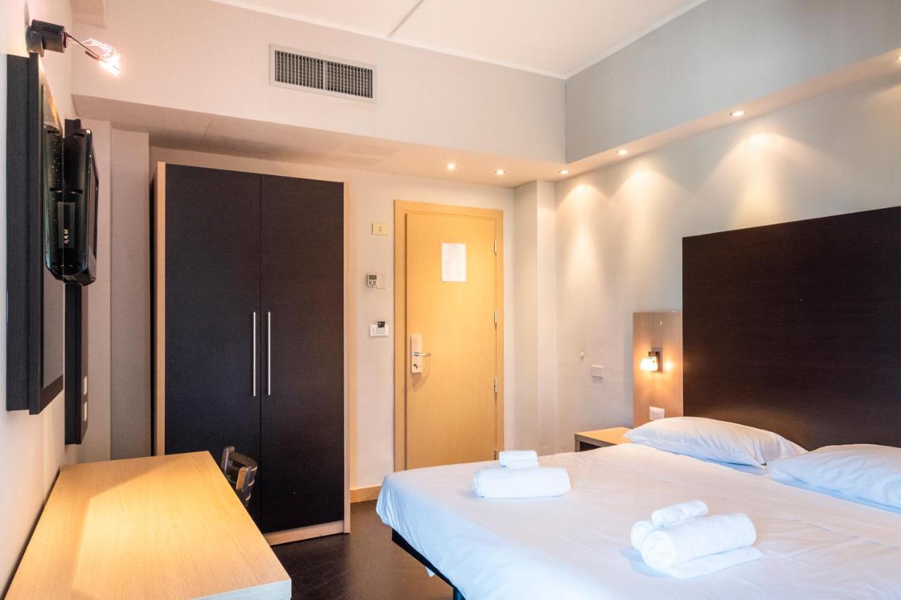 Hotel Aiglon Rimini Ngoại thất bức ảnh